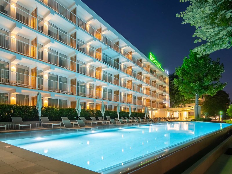 ELEMENT Design Hotel  1