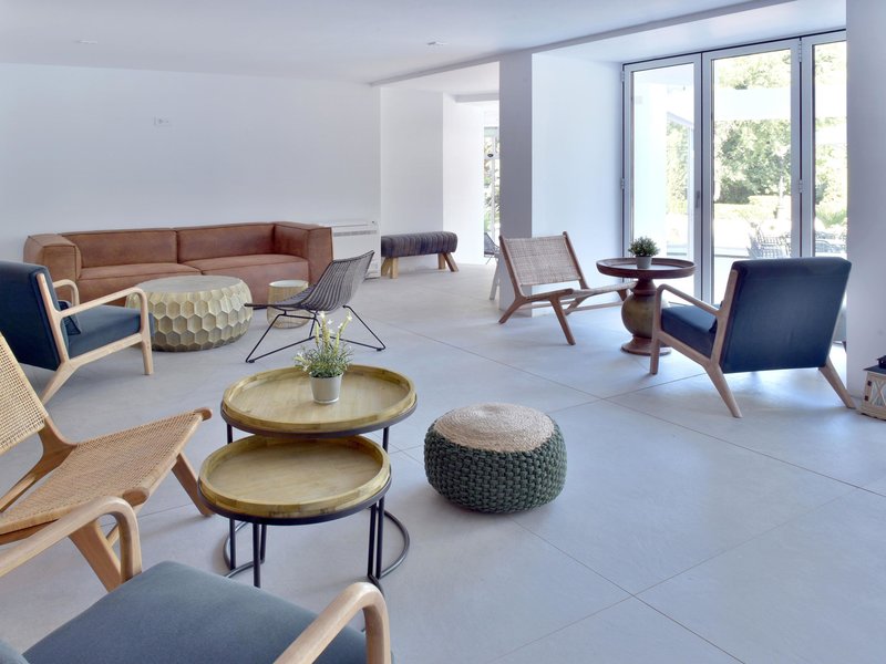 ibis Styles Golden Sands Roomer Hotel 5