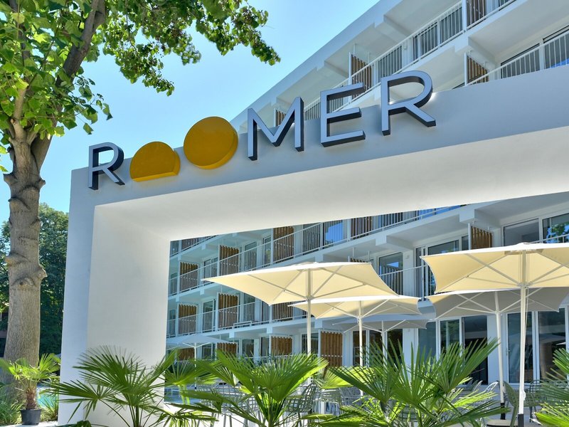 ibis Styles Golden Sands Roomer Hotel 1