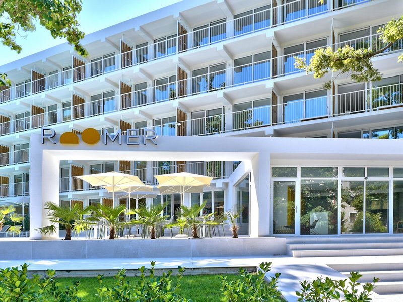 ibis Styles Golden Sands Roomer Hotel 2