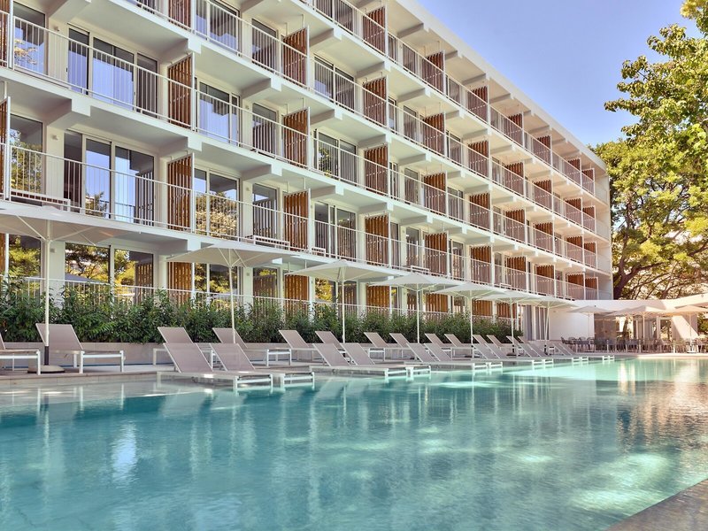 ibis Styles Golden Sands Roomer Hotel 16