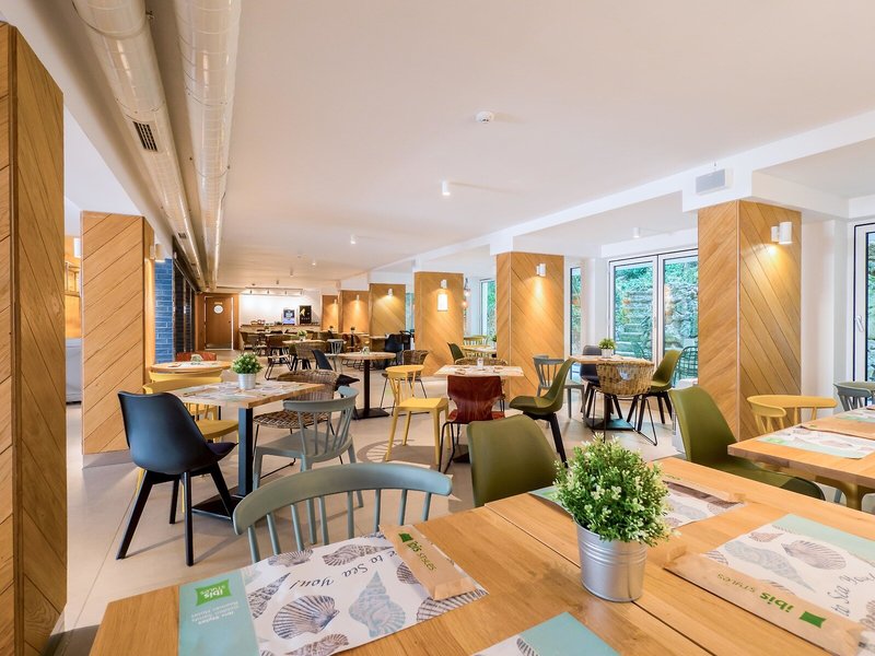 ibis Styles Golden Sands Roomer Hotel 33