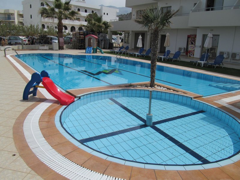 Malliotakis Beach Hotel 5
