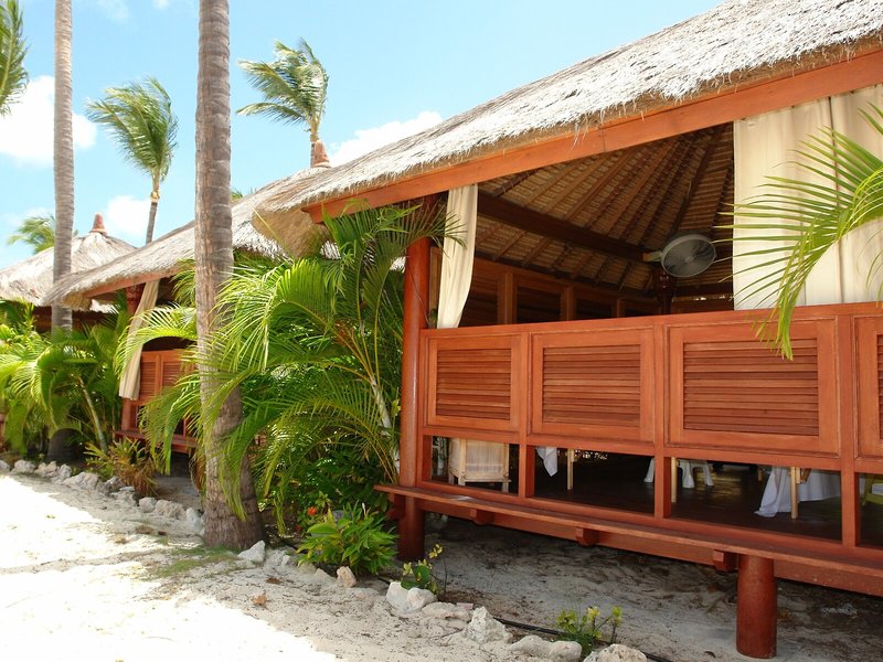 Manchebo Beach Resort & Spa 5 - Exterior