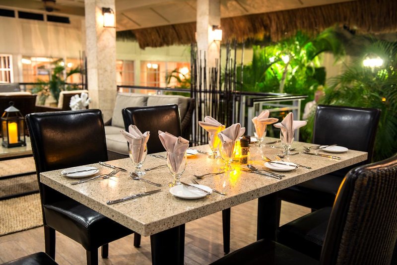 Manchebo Beach Resort & Spa 22