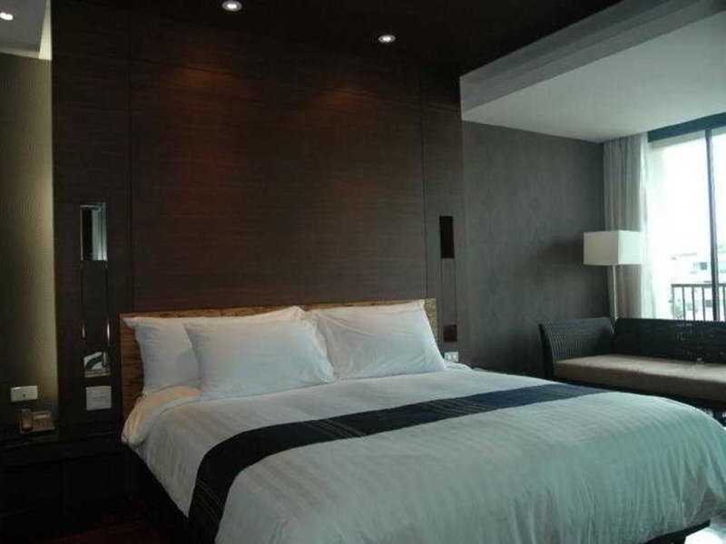 Tara Mantra Cha Am 33