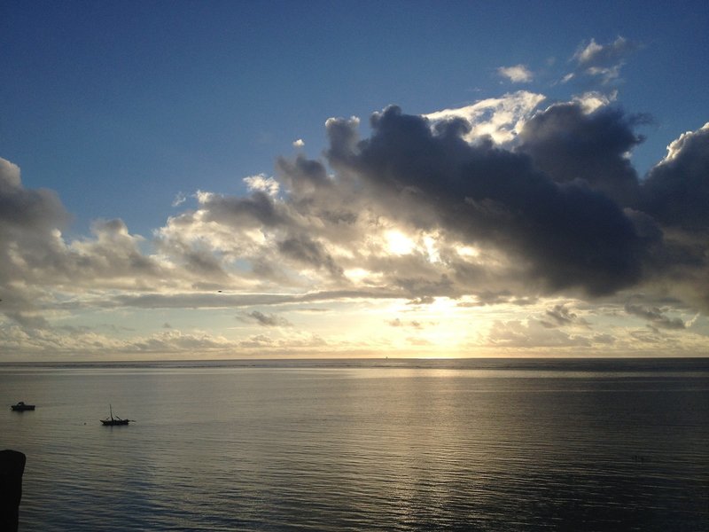 Bahari Beach Hotel 5