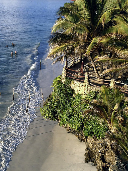 Bahari Beach Hotel 14