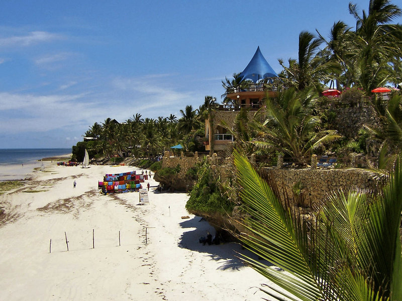 Bahari Beach Hotel 22