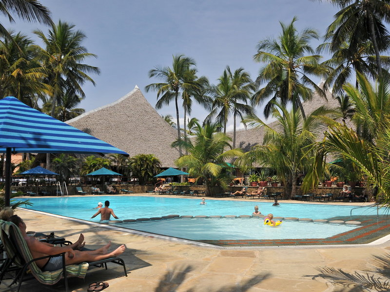 Bahari Beach Hotel 24