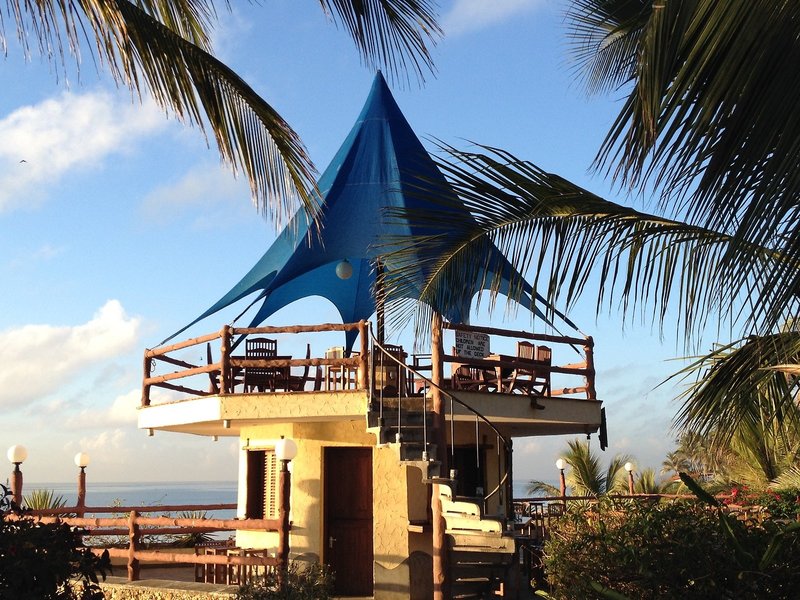 Bahari Beach Hotel 35