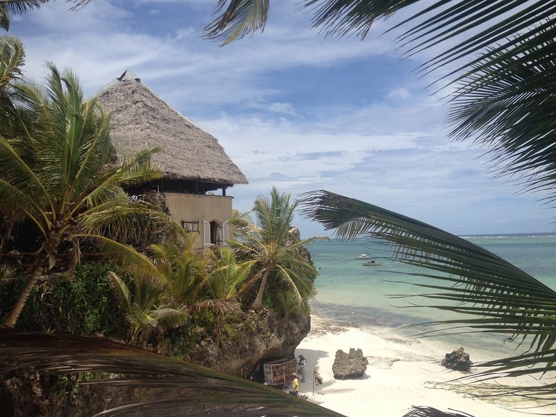 Bahari Beach Hotel 41