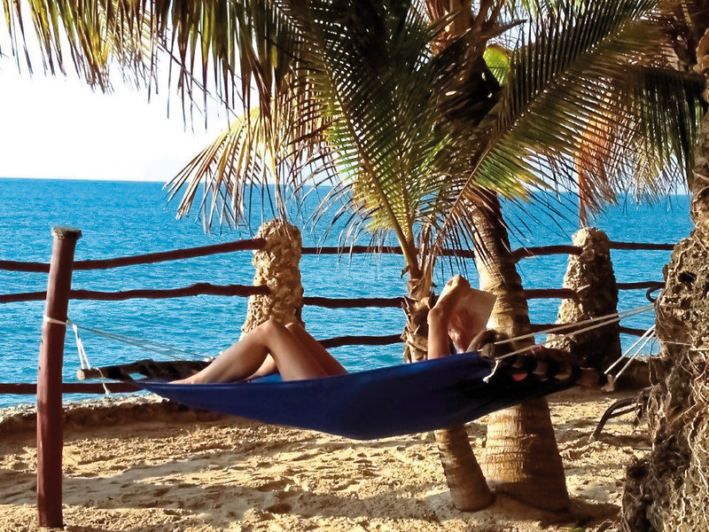 Bahari Beach Hotel 5