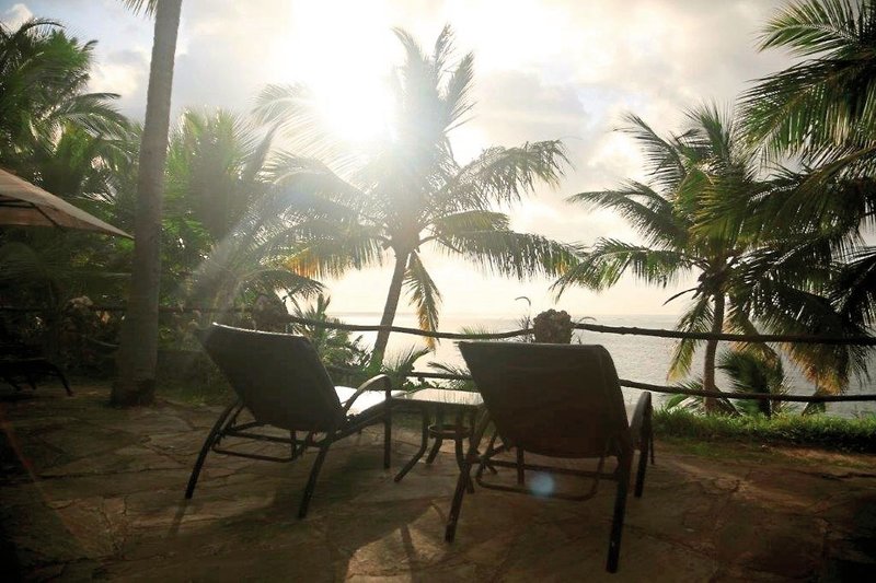 Bahari Beach Hotel 17