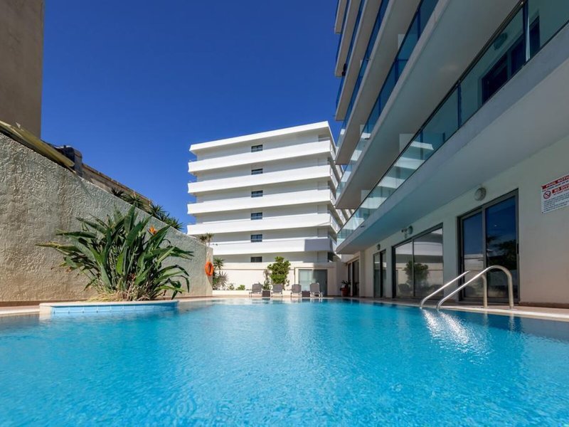 Manousos City Hotel 4