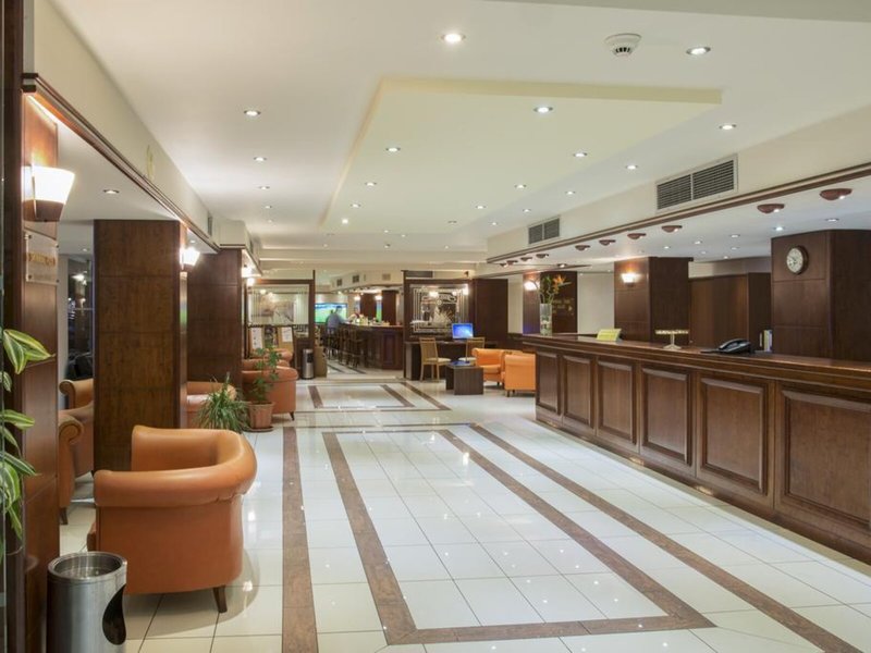 Manousos City Hotel 9