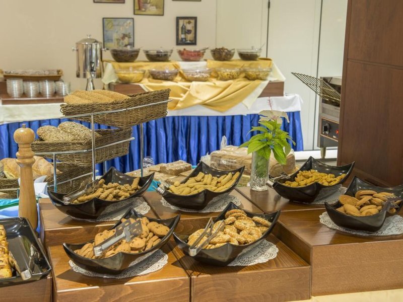 Manousos City Hotel 14