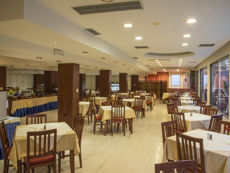 Manousos City Hotel 15