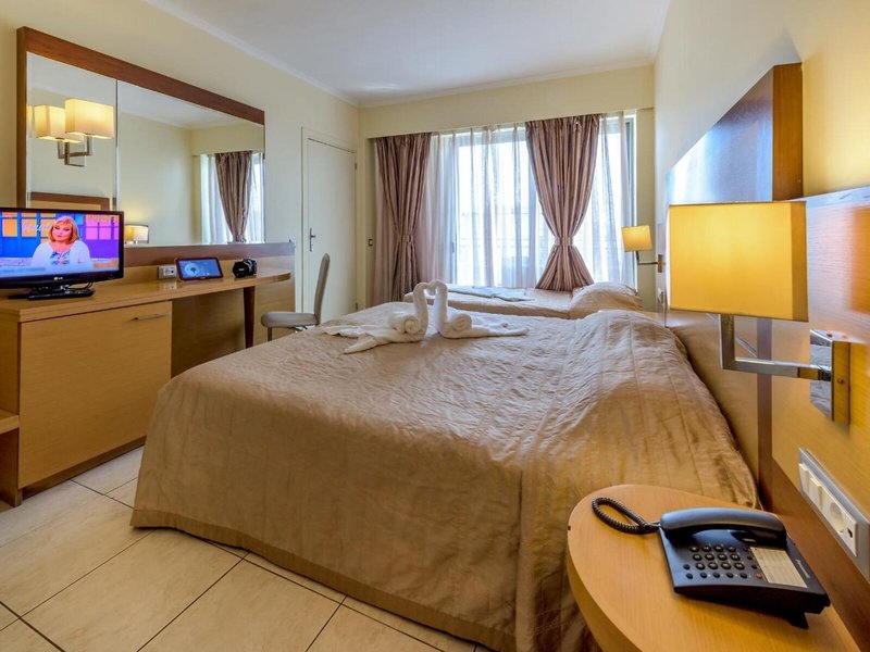Manousos City Hotel 23