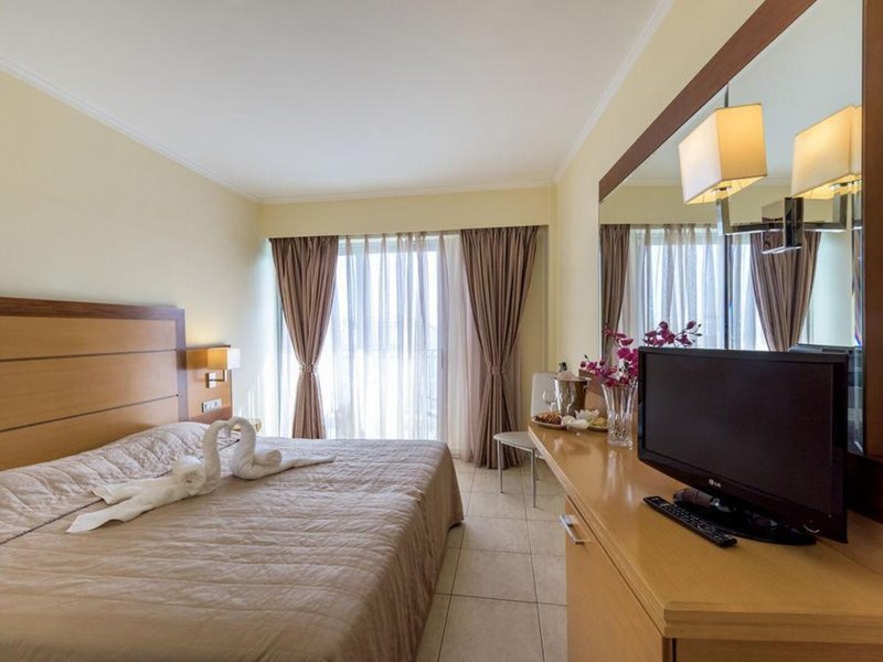 Manousos City Hotel 30