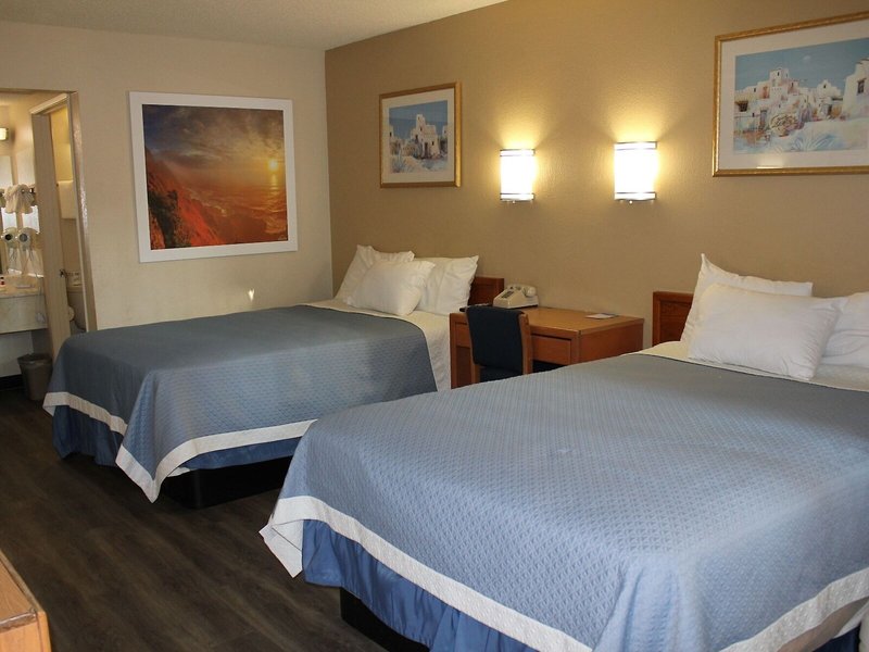 Days Inn by Wyndham Barstow 17