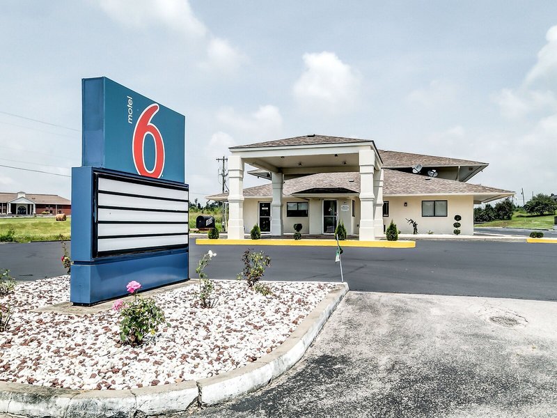 Motel 6 Berea KY