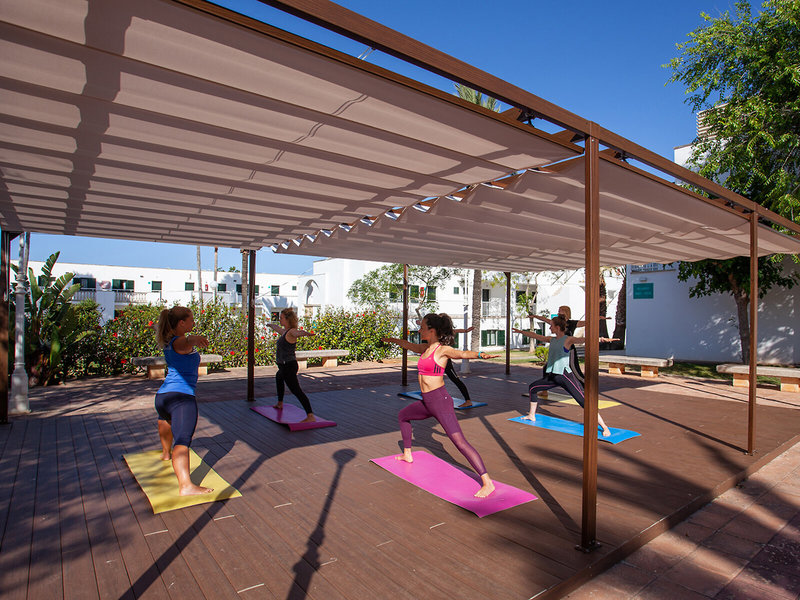 Grupotel Mar de Menorca 16