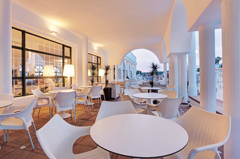 Grupotel Mar de Menorca 10