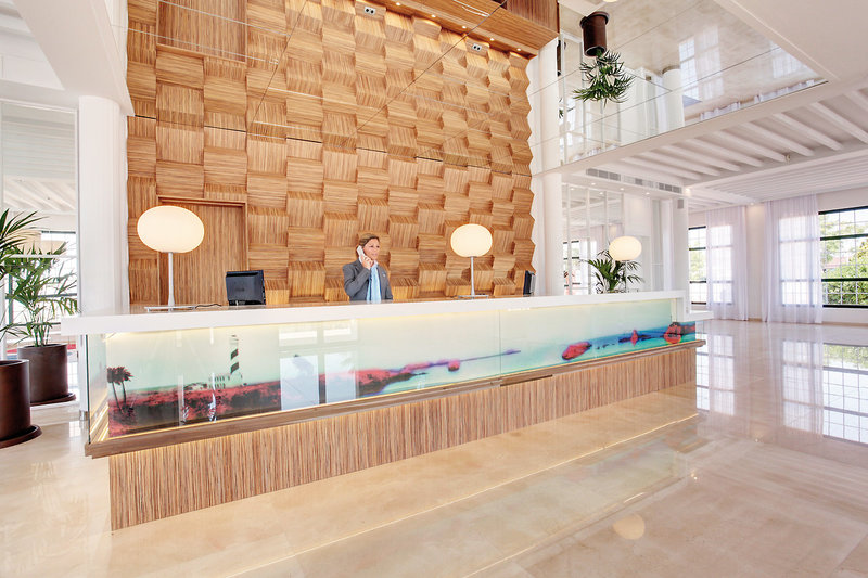 Grupotel Mar de Menorca 18