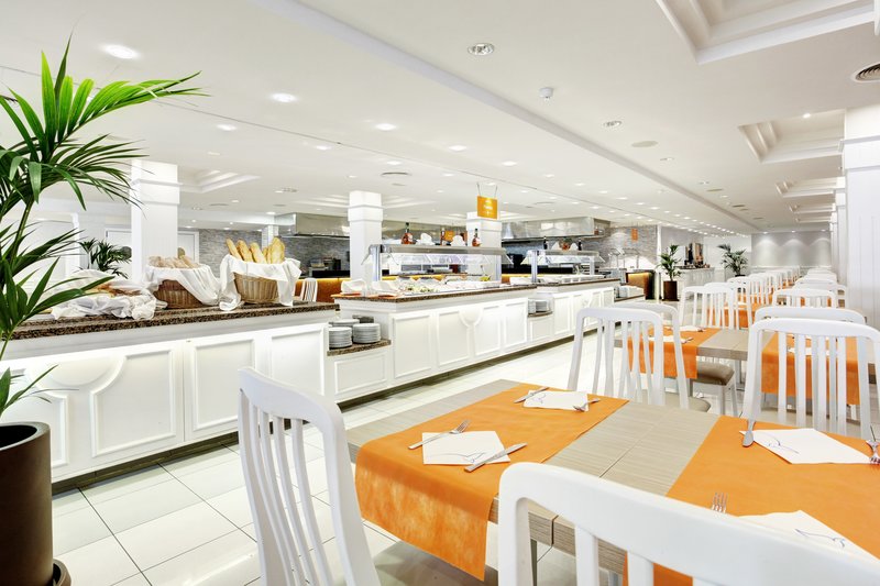 Grupotel Mar de Menorca 16