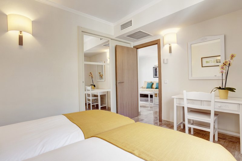 Grupotel Mar de Menorca 26