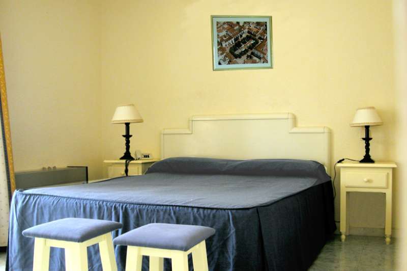 Marbella Inn 13
