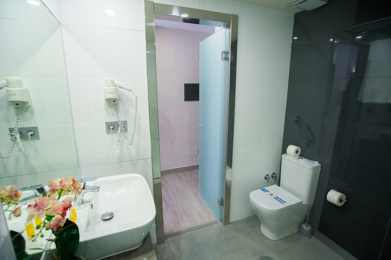 Marbella Inn 25
