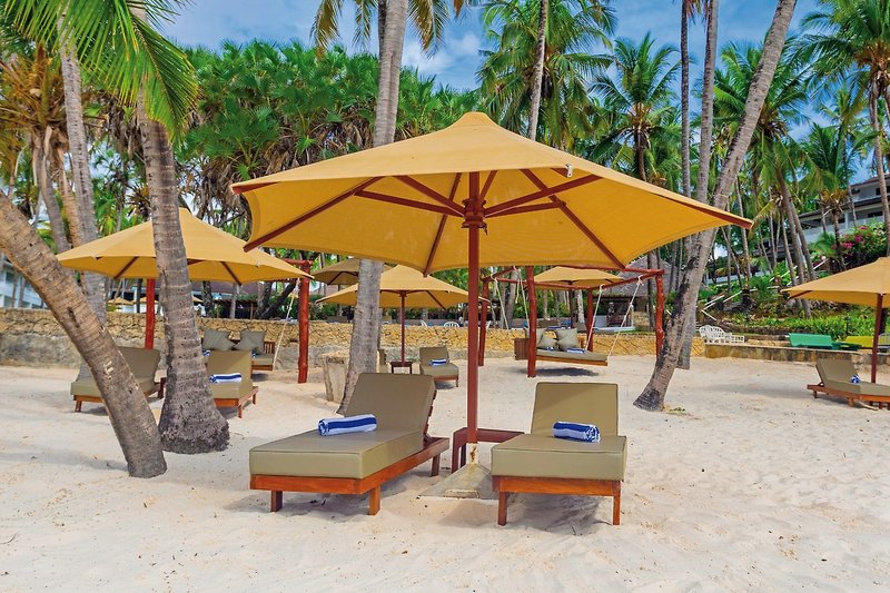 PrideInn Flamingo Beach Resort  11