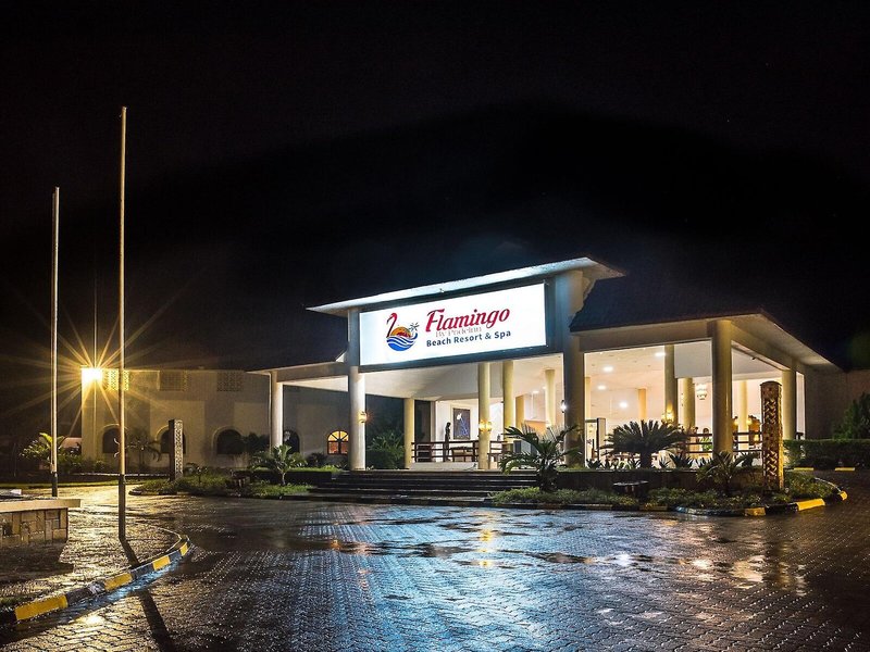 PrideInn Flamingo Beach Resort  3