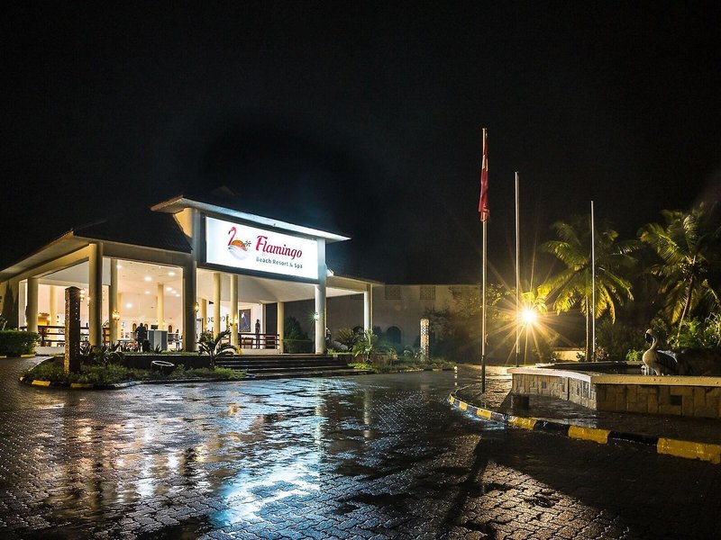 PrideInn Flamingo Beach Resort  4