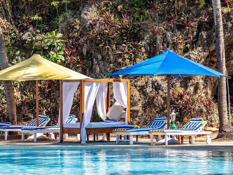 PrideInn Flamingo Beach Resort  18