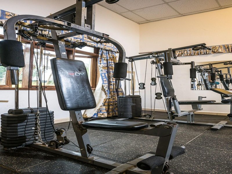 PrideInn Flamingo Beach Resort  32