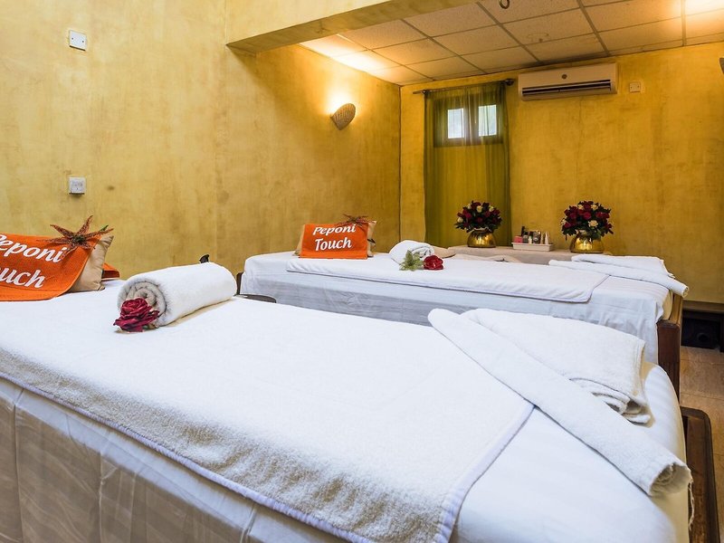 PrideInn Flamingo Beach Resort  45