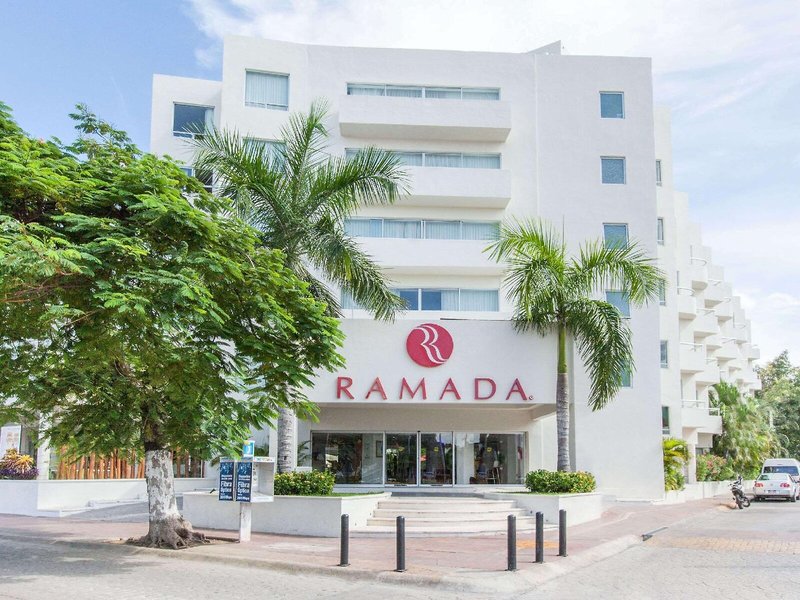 Hotel Adhara Express 4