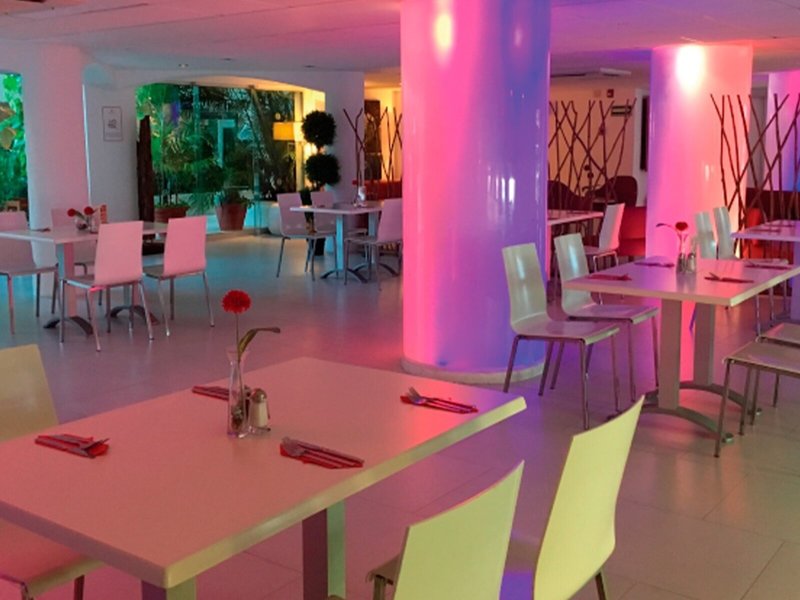 Hotel Adhara Express 15