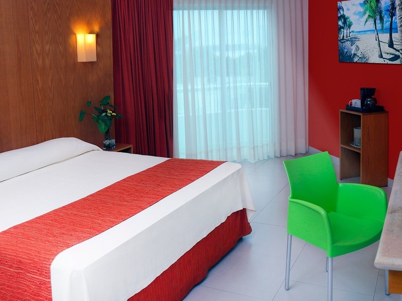 Hotel Adhara Express 19
