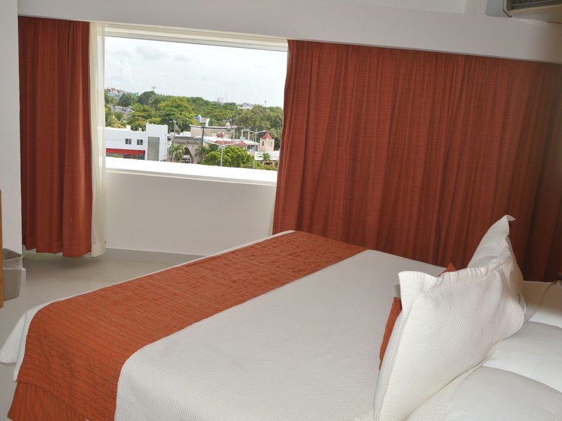 Hotel Adhara Express 21
