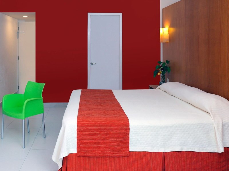 Hotel Adhara Express 24