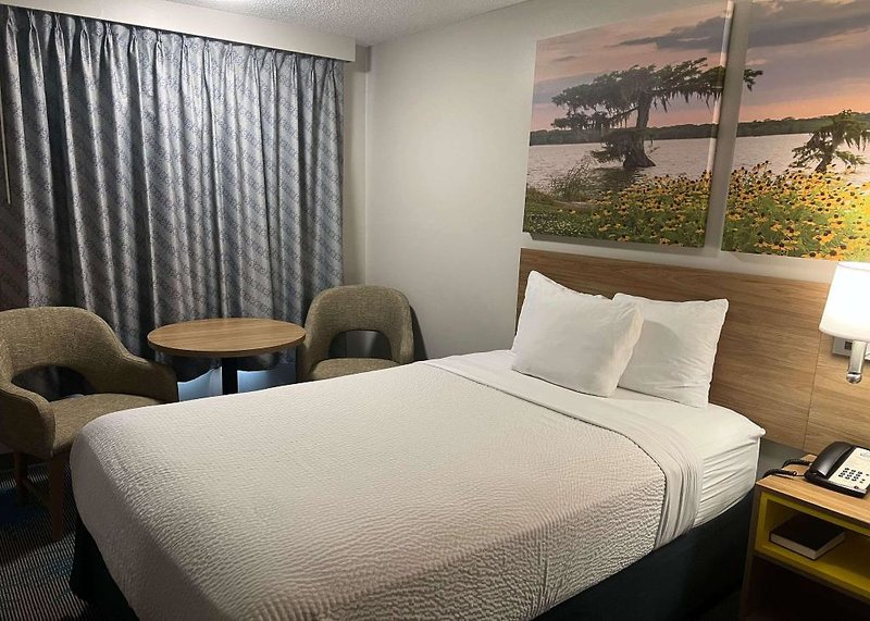 Days Inn by Wyndham Valdosta at Rainwater Conference Center