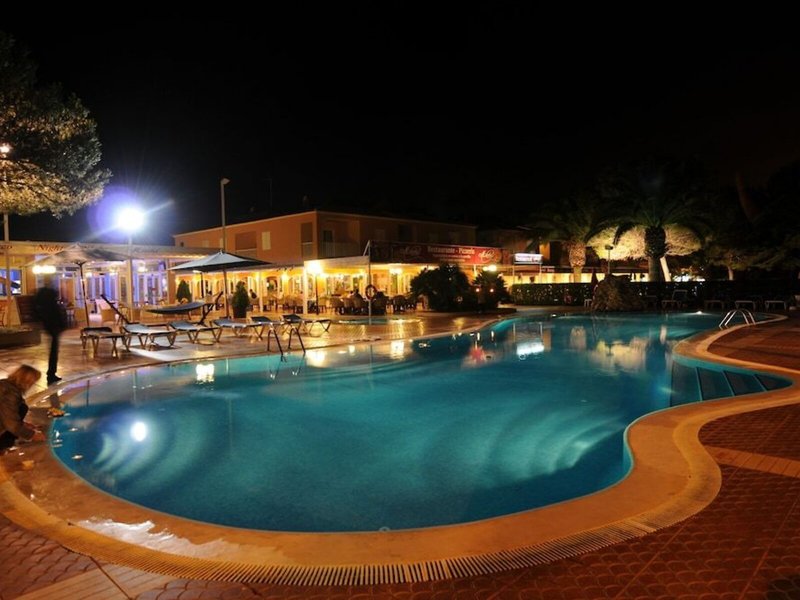 Apartaments Maribel Menorca 16