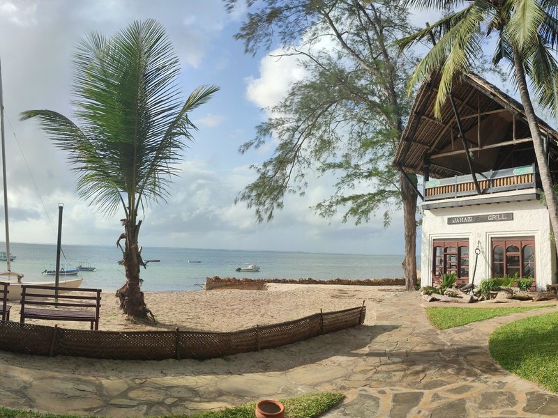 Serena Beach Resort & Spa 16