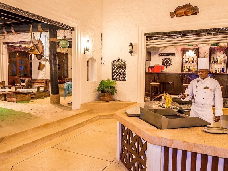 Serena Beach Resort & Spa 28