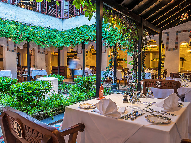 Serena Beach Resort & Spa 9