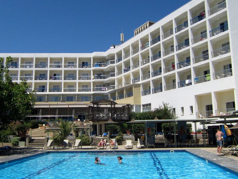 Marina 1 - Exterior